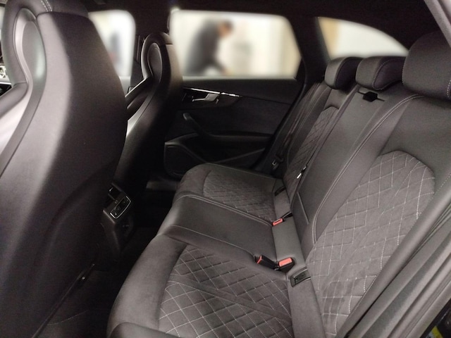 Audi A4 40 TFSI Avant S-Line S-Tronic