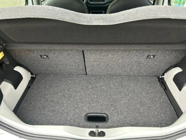 Volkswagen up! Move Move up!