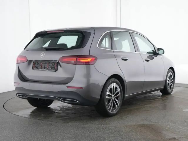 Mercedes-Benz B 180 Progressive