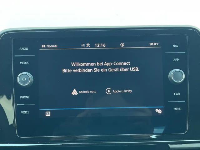 Volkswagen T-Roc DSG R-Line Style