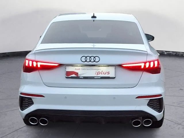 Audi S3 Quattro S-Tronic Sedan