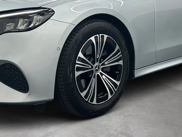 Mercedes-Benz E 200 AVANTGARDE Estate