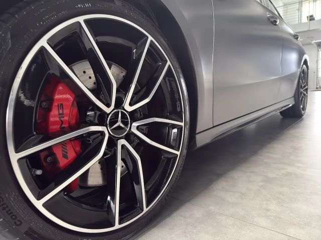 Mercedes-Benz A 35 AMG 4MATIC AMG Line