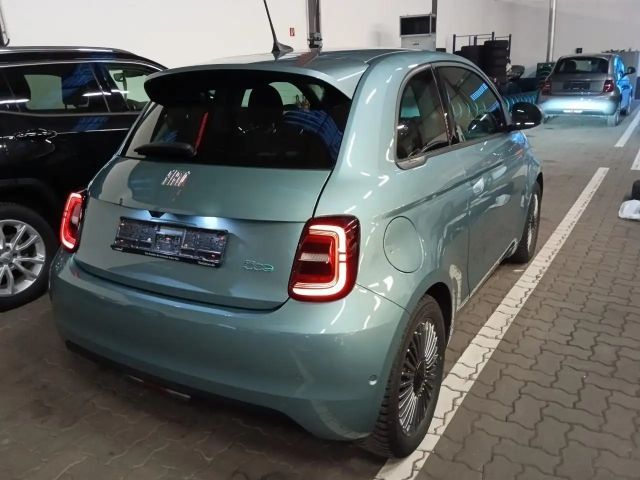 Fiat 500e 42 kWh Icon