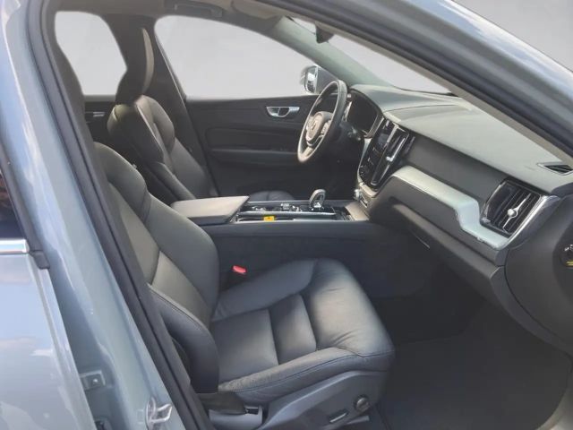 Volvo XC60 AWD Core Recharge T6