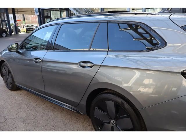 Volkswagen Passat IQ.Drive R-Line Variant