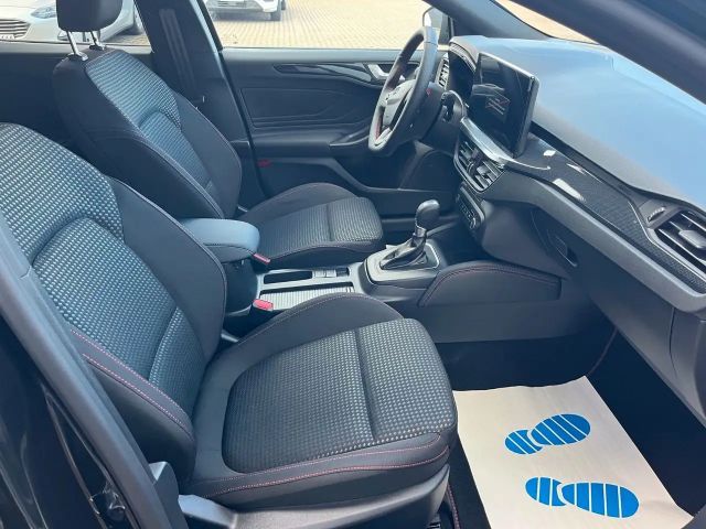 Ford Focus ST Line Wagon