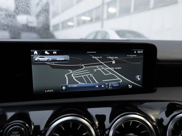 Mercedes-Benz A 35 AMG 4MATIC AMG Line