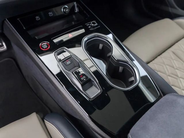 Audi A6 Quattro S-Tronic Sedan