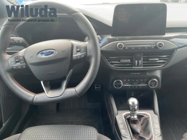 Ford Focus EcoBoost ST Line