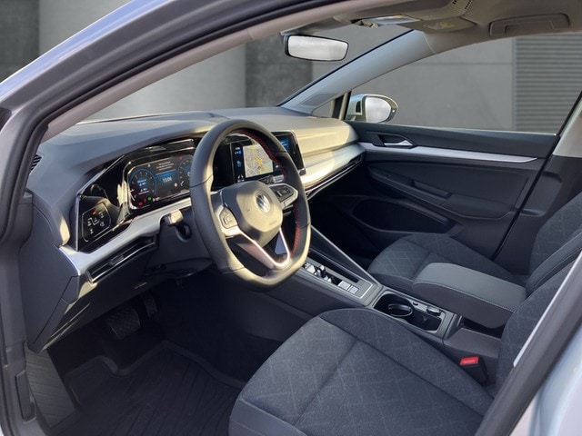 Volkswagen Golf 1.5 eTSI DSG Life Variant