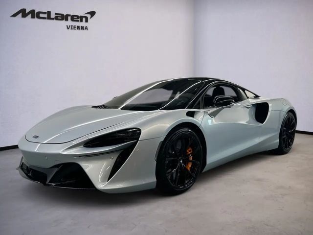 McLaren Artura Artura / Ice Silver / Carbon Fibre / 1.99% Leasing