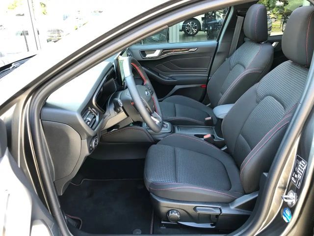 Ford Focus EcoBoost ST Line