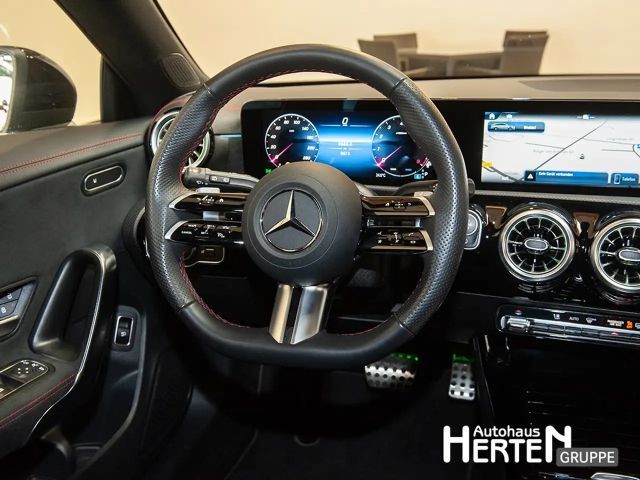 Mercedes-Benz CLA 200 AMG Line Shooting Brake