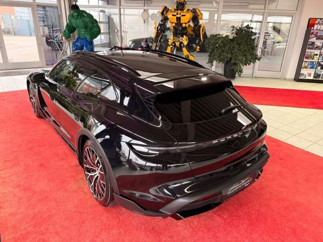 Porsche Taycan 4 Cross Turismo