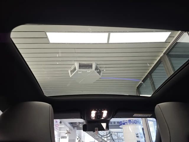 Mercedes-Benz CLA 200 AMG Line