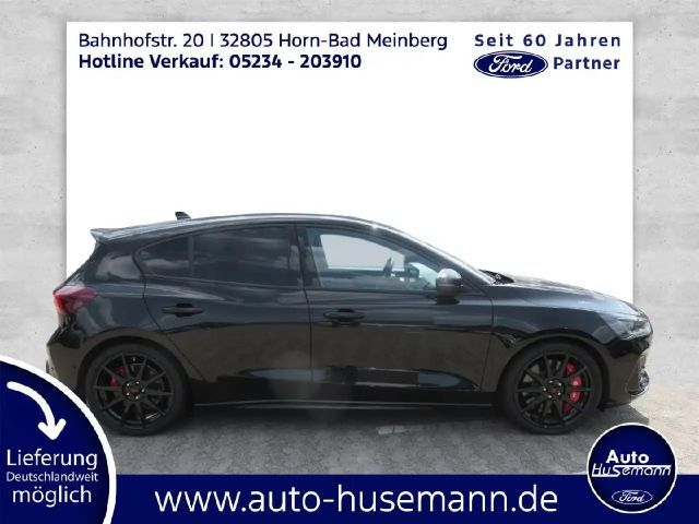 Ford Focus Limited ST Line