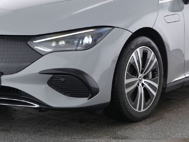 Mercedes-Benz EQE 300 Sedan