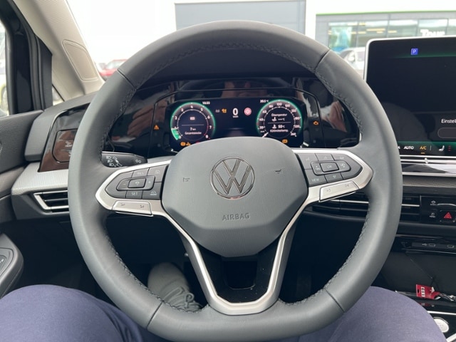 Volkswagen Golf 1.5 TSI Plus e-Golf