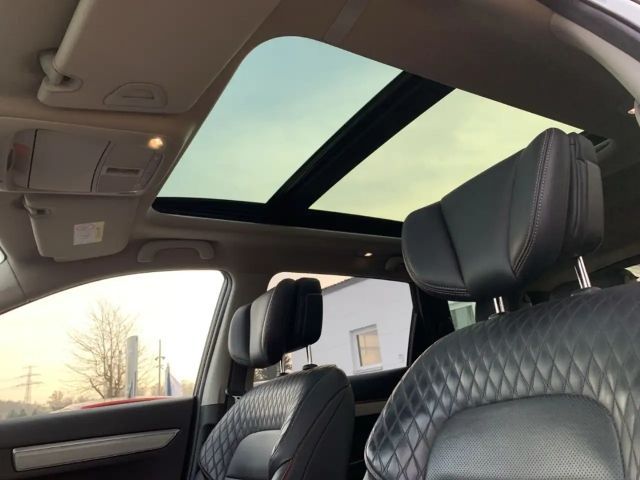 Renault Koleos Blue Initiale Paris