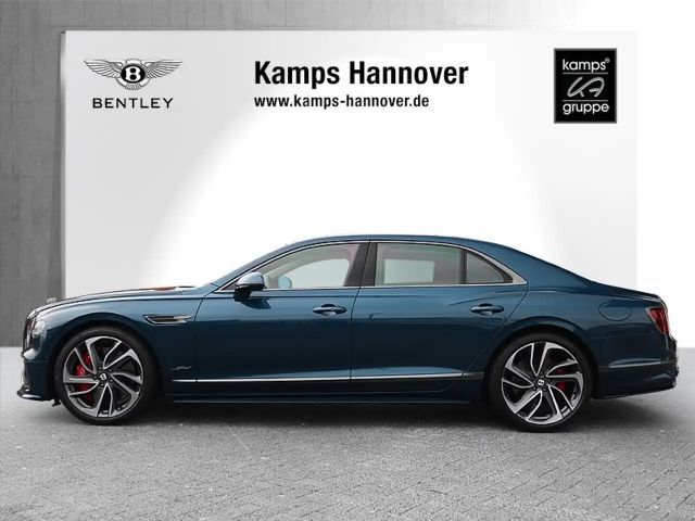 Bentley Flying Spur Hybrid V8