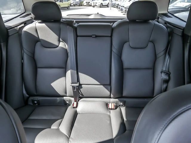 Volvo XC60 AWD Dark Plus