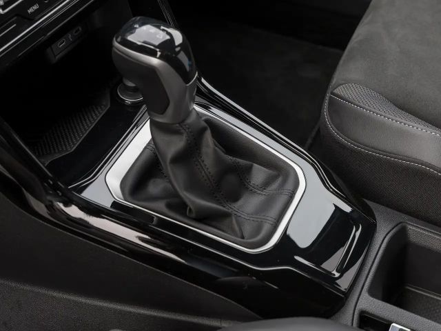 Volkswagen T-Roc 1.5 TSI DSG R-Line