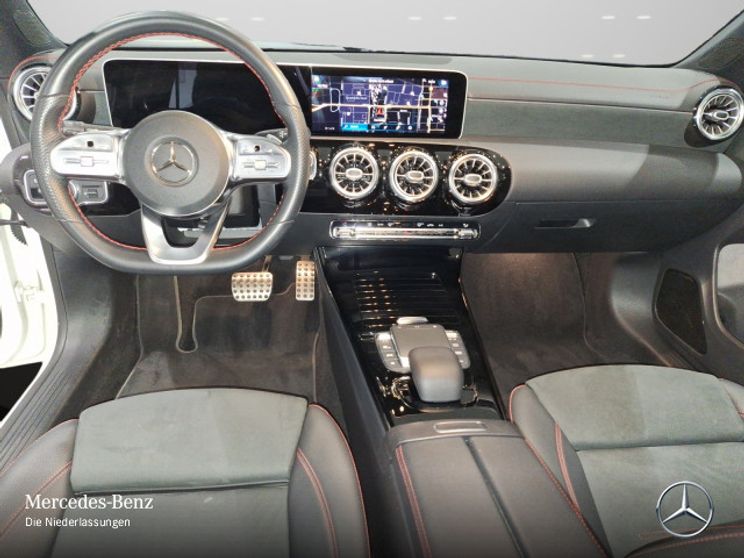 Mercedes-Benz CLA 200 Shooting Brake