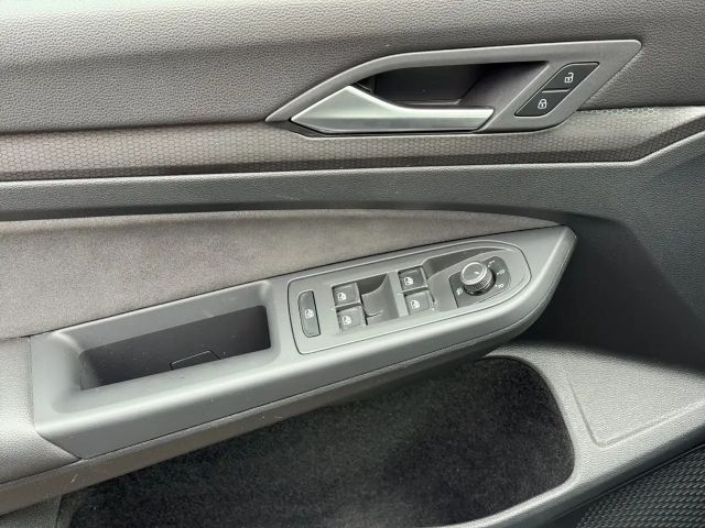 Volkswagen Golf GTI Style