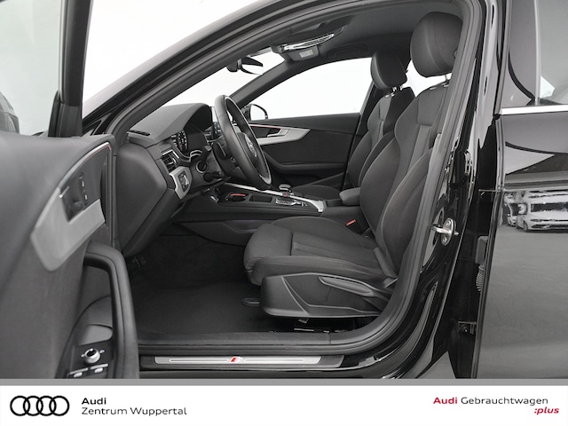 Audi A4 35 TFSI S-Line S-Tronic Sedan