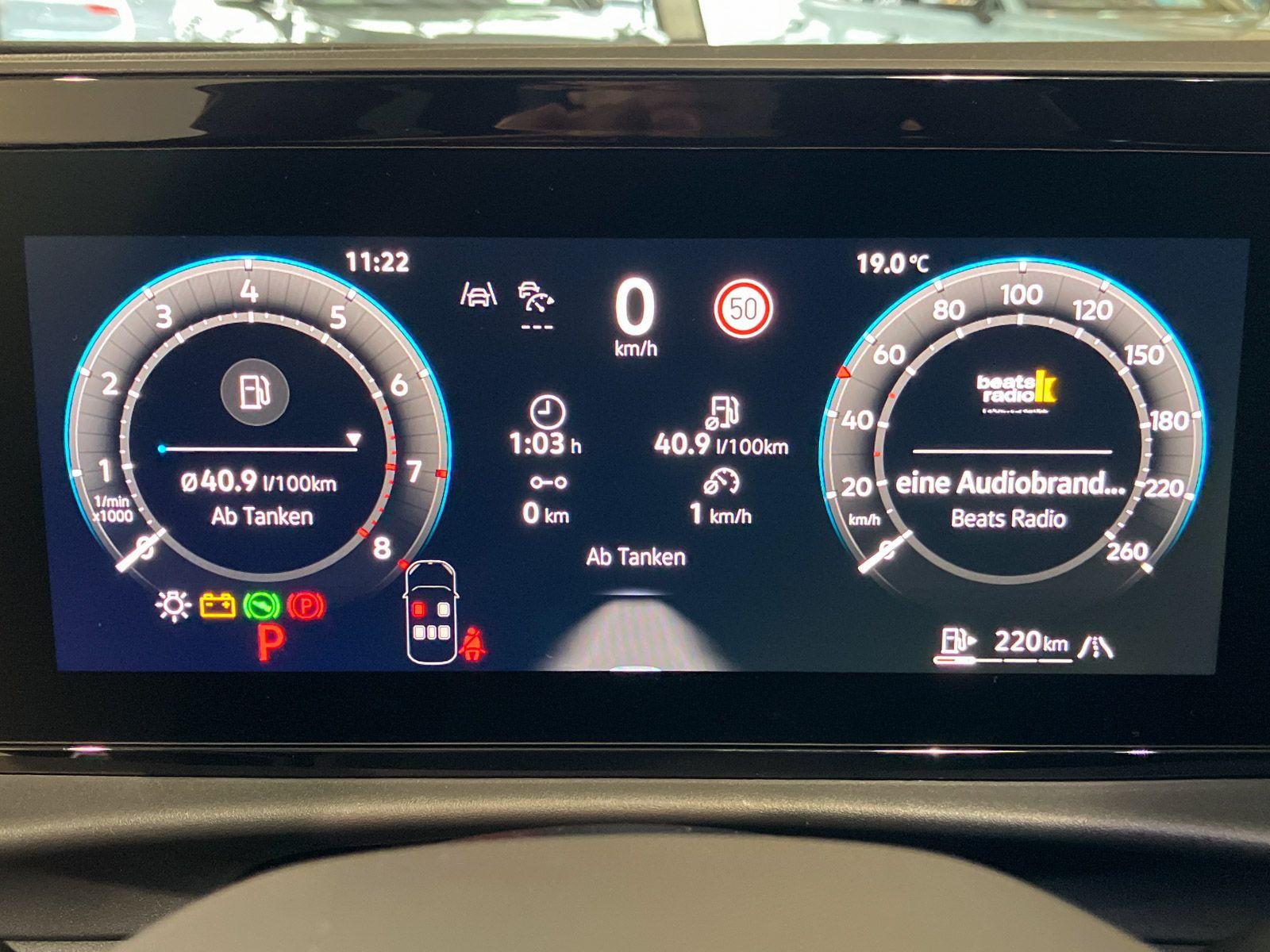 Volkswagen T-Roc 1.5 eTSI DSG R-Line