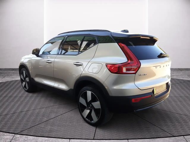 Volvo XC40 Plus Twin Engine
