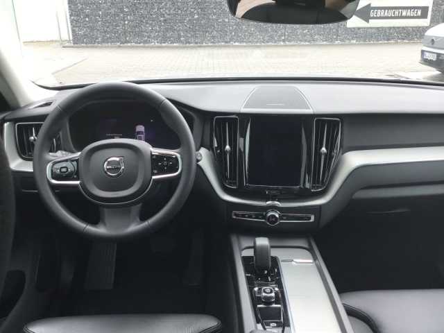 Volvo XC60 Dark Plus