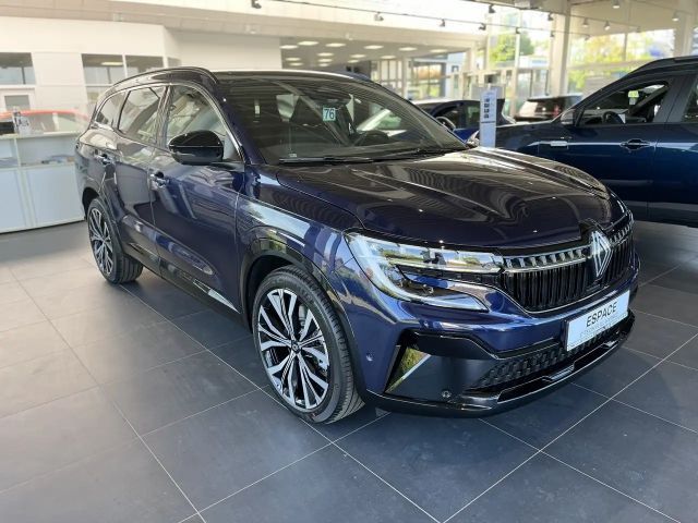 Renault Espace E-Tech Hybrid Iconic