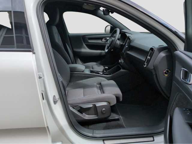 Volvo XC40 +Pur+Electric+PDCv/h+abged.Scheiben+AHKsemi+