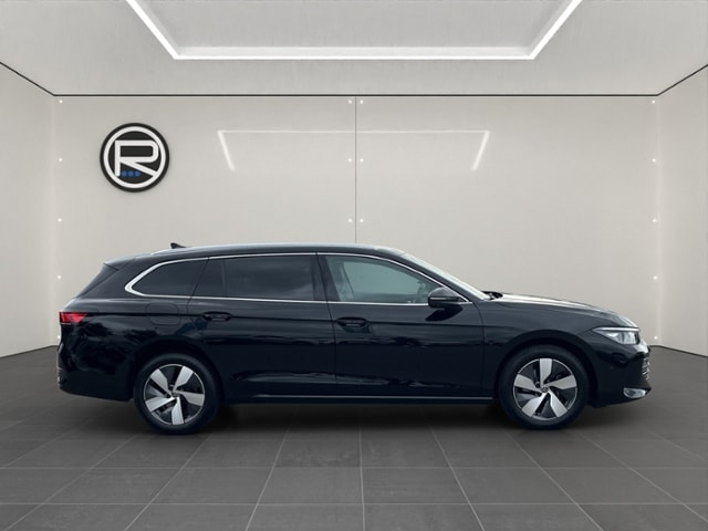 Volkswagen Passat 1.5 eTSI Business DSG Variant