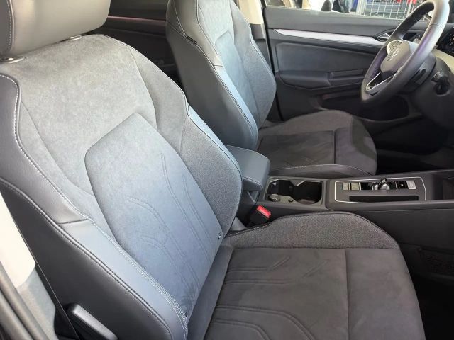 Volkswagen Golf Business DSG Variant