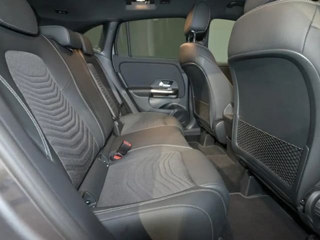 Mercedes-Benz GLA 180 Progressive