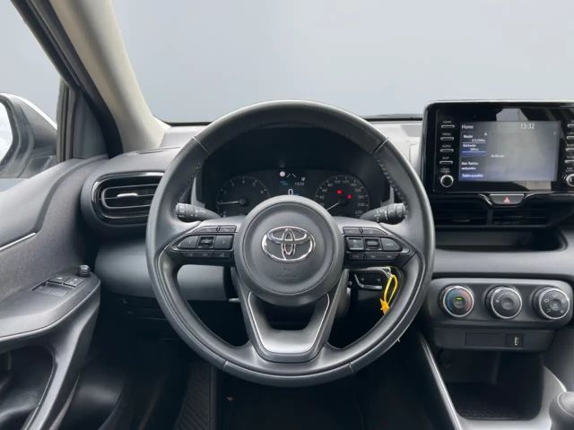 Toyota Yaris 1.0 VVT-i Comfort Hatchback