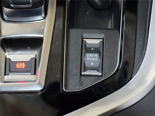 Peugeot 3008 Active Pack BlueHDi EAT8