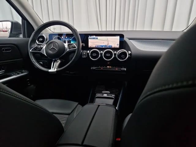 Mercedes-Benz GLA 200 GLA 200 d Progressive
