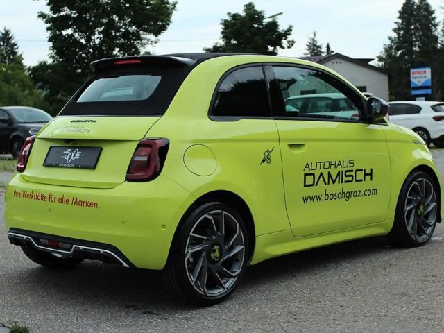 Abarth 500e Cabrio Scorpionissima