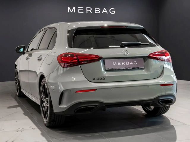 Mercedes-Benz A 200 Hatchback