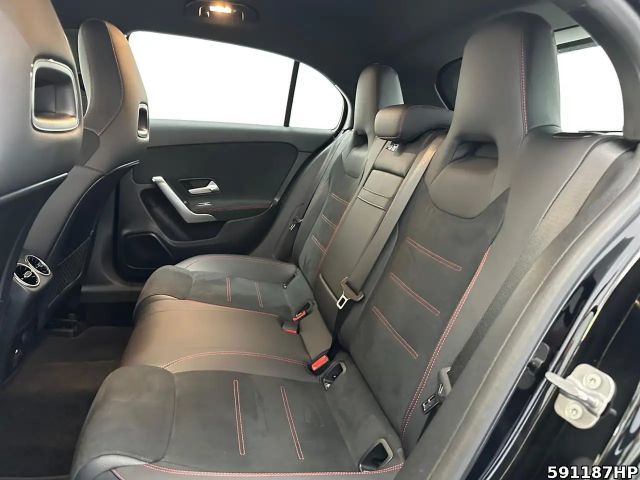 Mercedes-Benz A 200 AMG Line