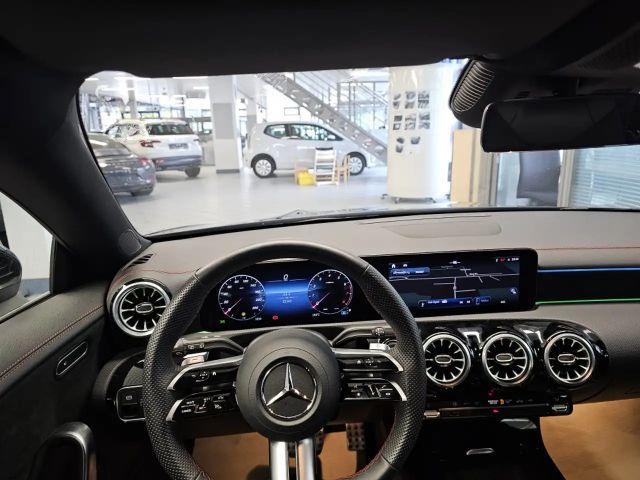 Mercedes-Benz CLA 180 AMG Line