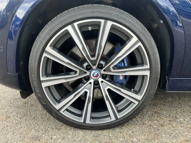 BMW X6 Coupé M50i
