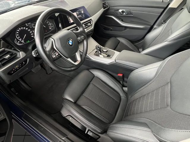 BMW 330 330e Touring