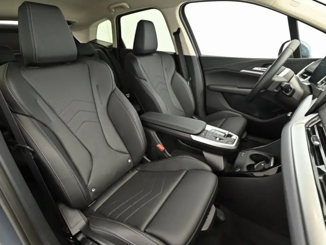 BMW 218 218d Active Tourer Luxury Line Sedan