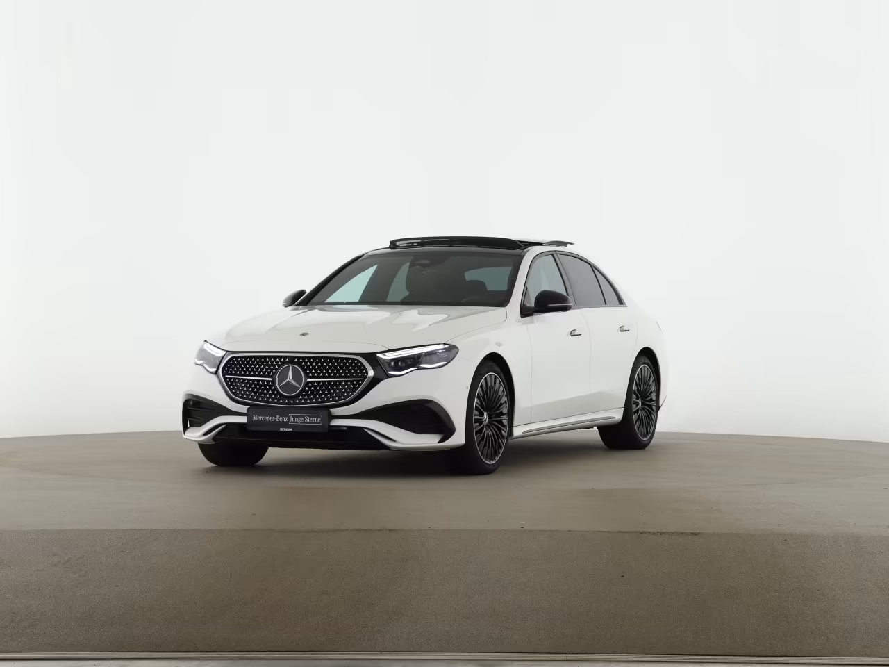 Mercedes-Benz E 200 AMG Line Sedan