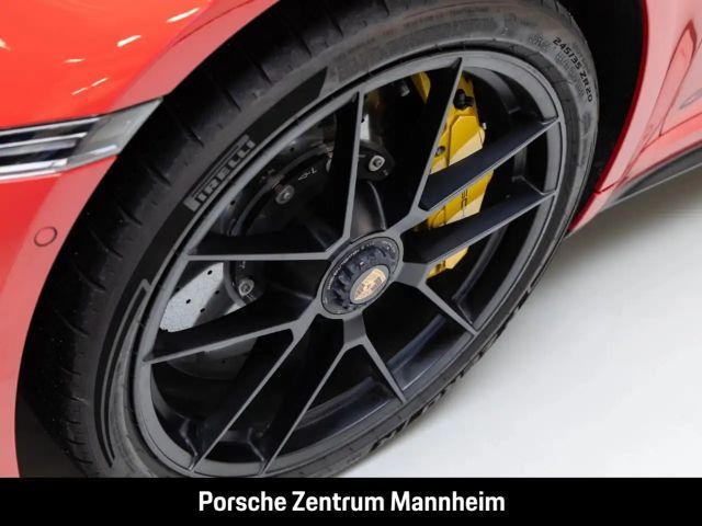 Porsche 992 4 Cabrio Carrera GTS